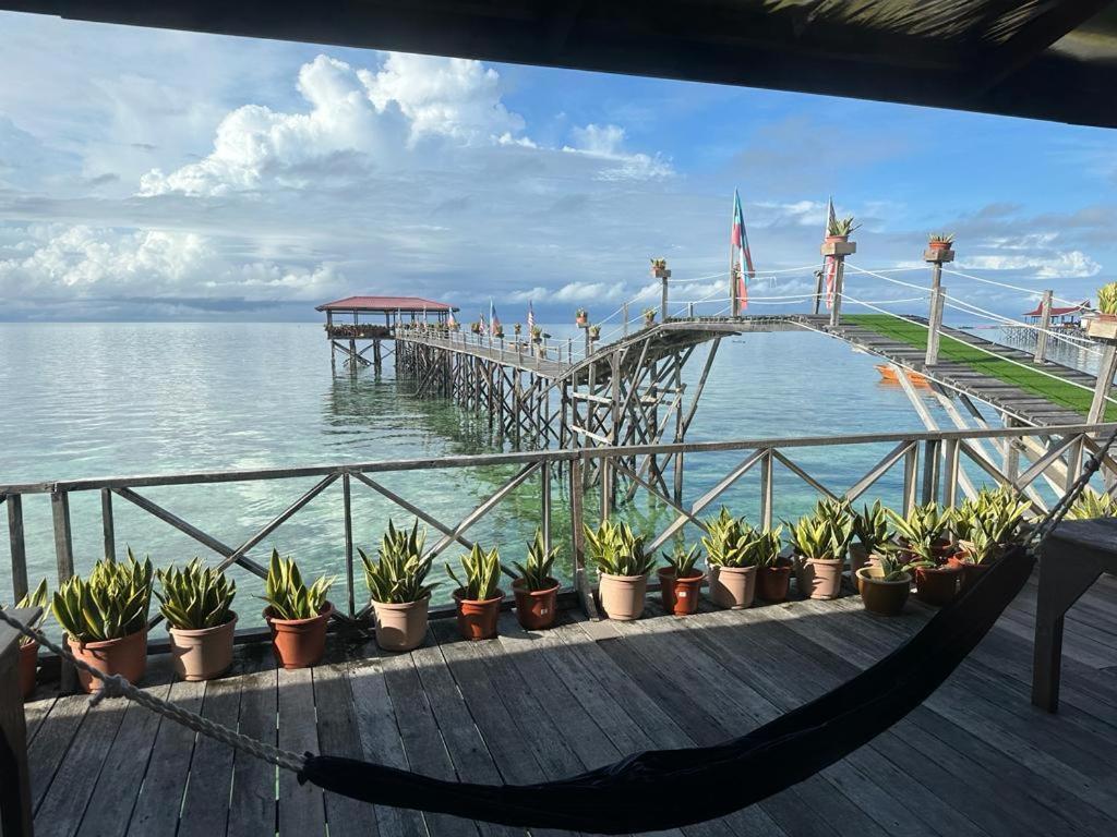 Mabul Backpackers Apartment Mabul Island Luaran gambar