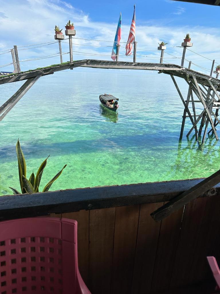 Mabul Backpackers Apartment Mabul Island Luaran gambar